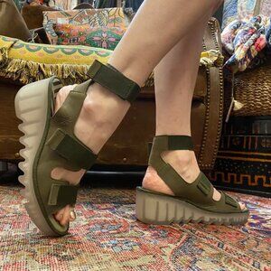 NEW FLY LONDON Made In Portugal Leather Bech Comfort Wedge Sandals khaki 864tn